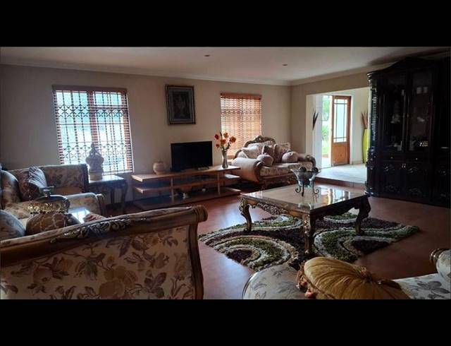 5 BEDROOM HOUSE FOR SALE IN BEYERS PARK